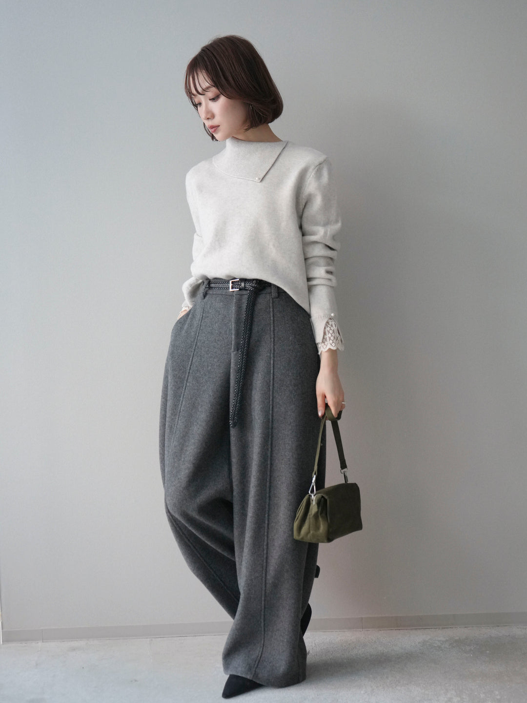 [SET]袖レースパール付き配色ニットトップス+ウールタッチカーブパンツ(2set)