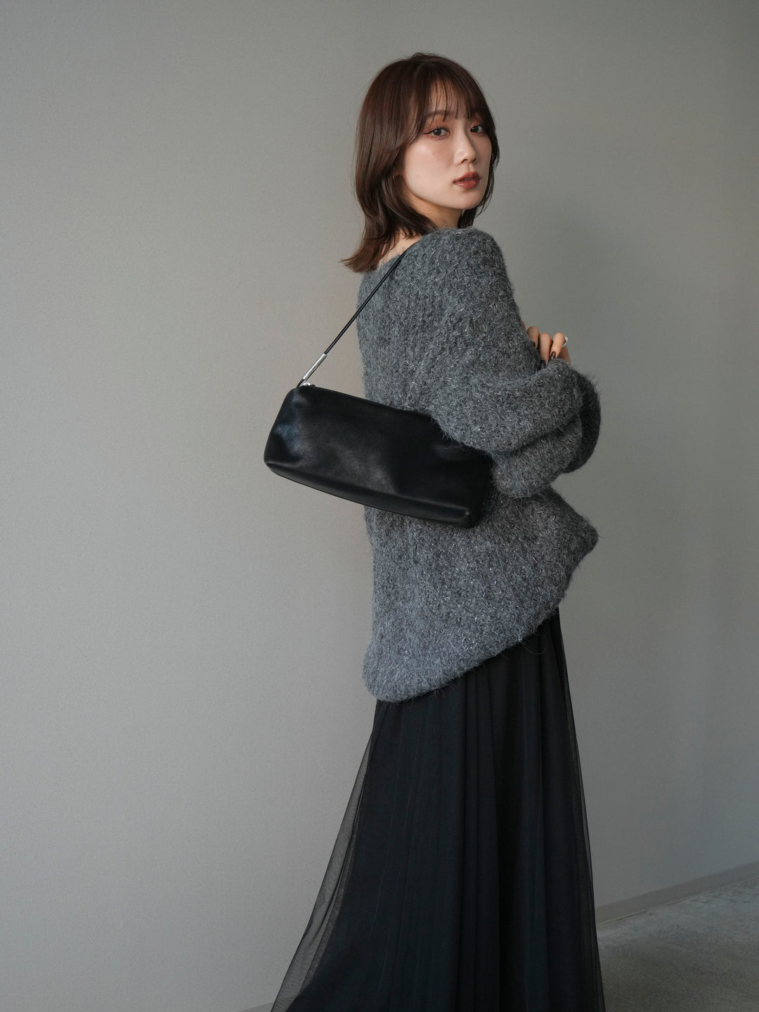 [SET]ウールタッチラメミックスヤーンVネックニットプルオーバー+チュールボリュームスカート(2set)