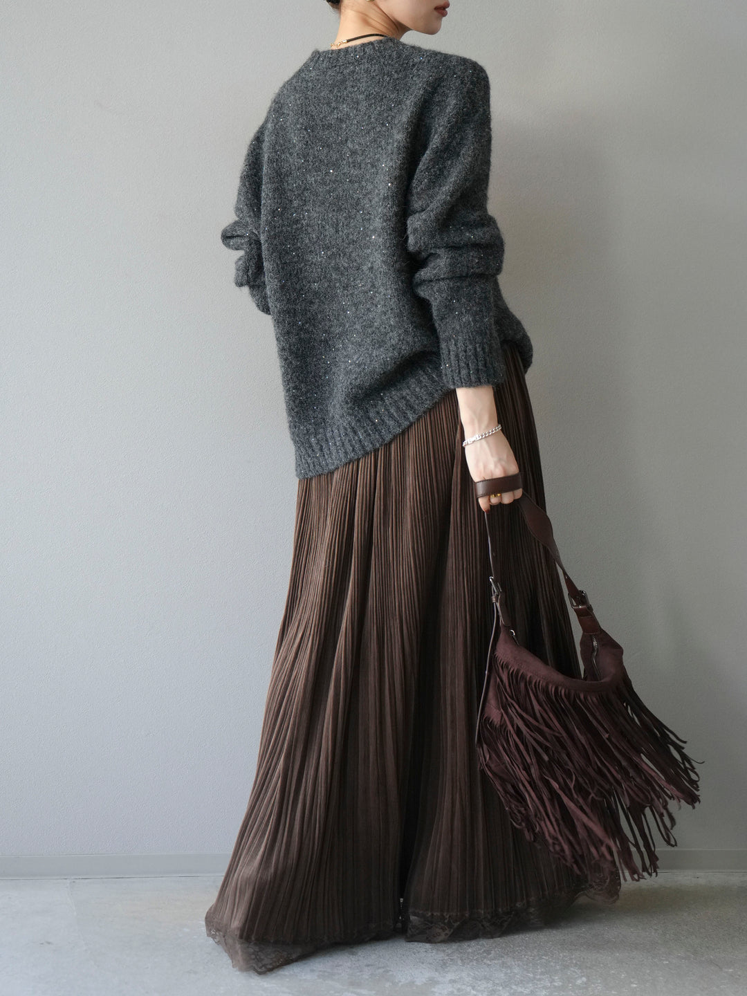 [予約]スパンコールニットプルオーバー/チャコール