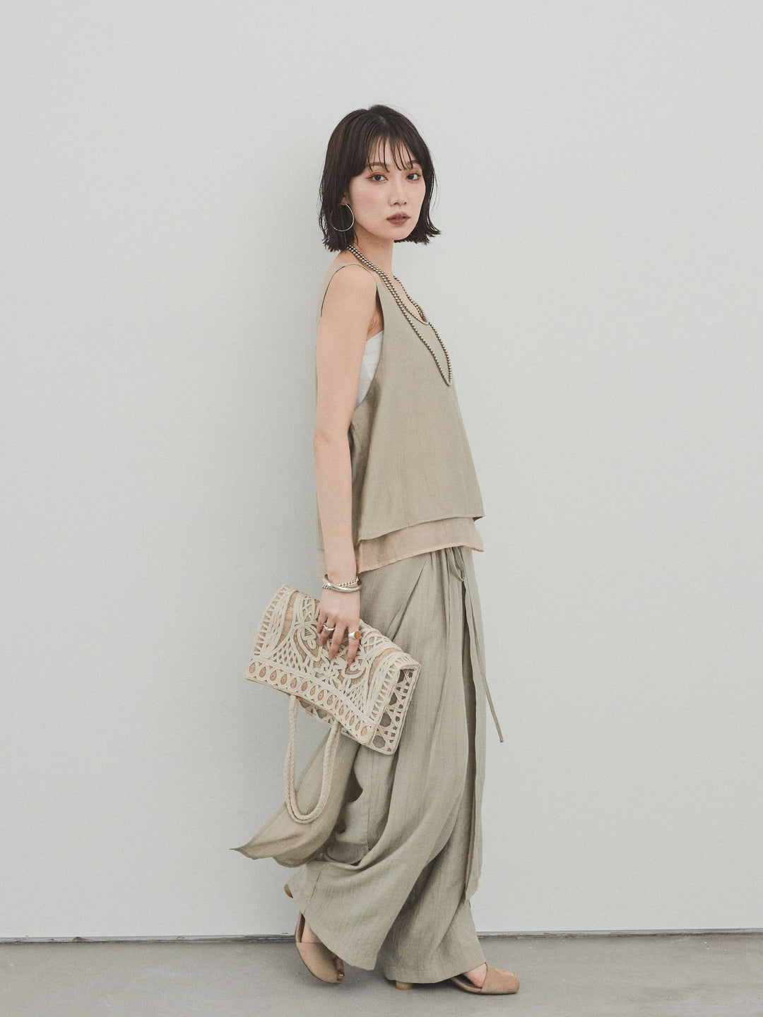 [SET] 洗衣機緞面透明層疊背心 + 洗衣機緞層疊裙褲 (2set)