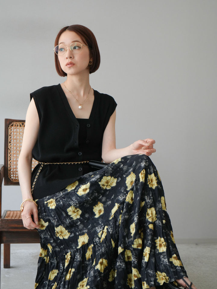 [SET] V領人造絲針織背心+花邊長裙（2件組）