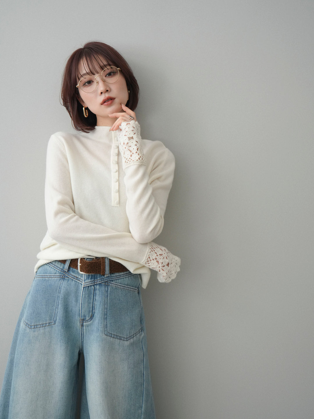 [予約]袖スカラップレースフロントボタンウールニットトップス/white