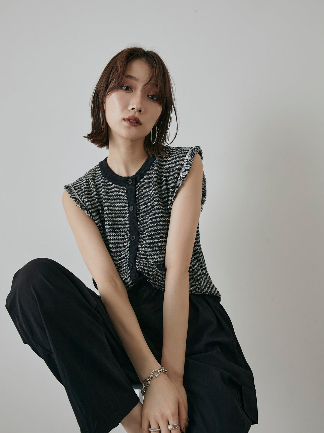 [予約]ボーダー袖フリンジニットベスト/ブラック