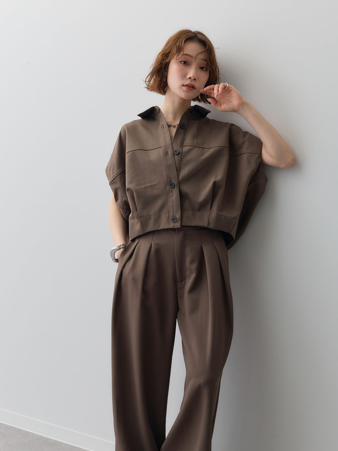 【套裝】縐綢燈籠無袖襯衫 + 縐綢闊腿褲（兩件套）