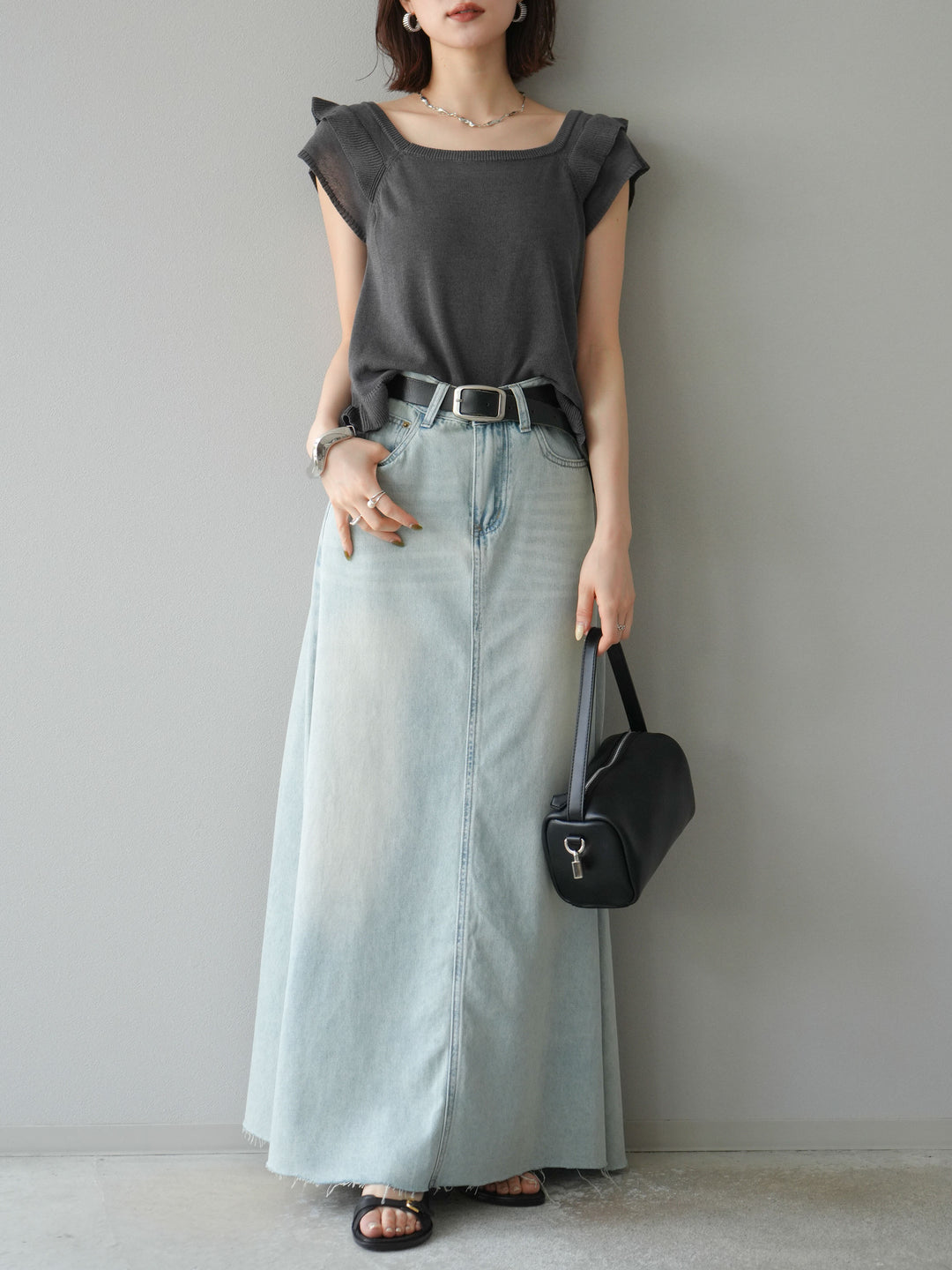 [予約]リネンタッチフリルニットタンクトップ/チャコール