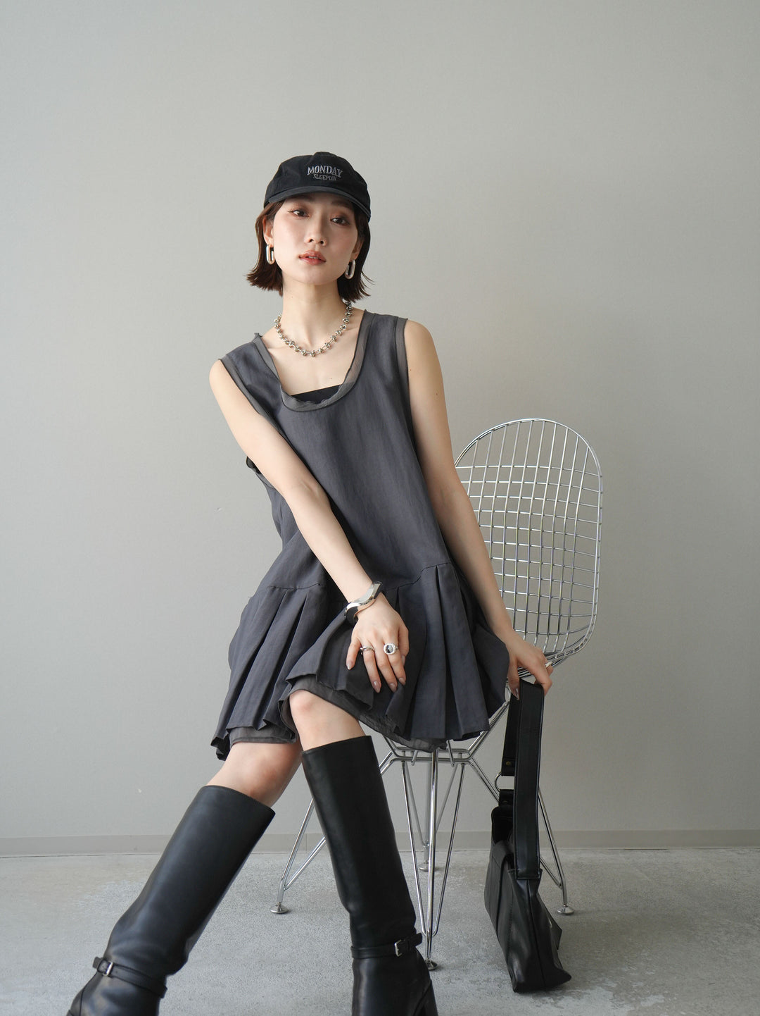 [予約]チュールドッキング裾プリーツミニワンピース/charcoal