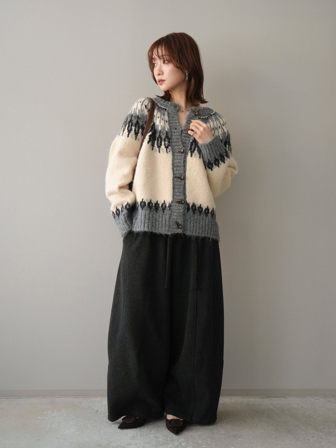 [予約]トグルボタン求心柄ニットカーディガン/gray