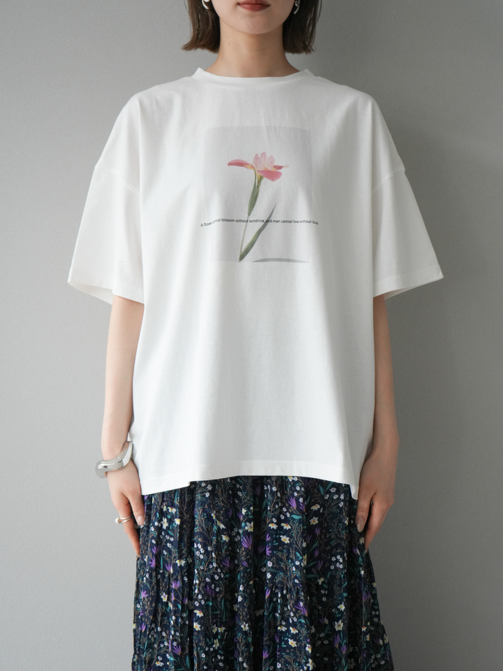 [予約]フラワーフォトビッグTシャツ/オフ2
