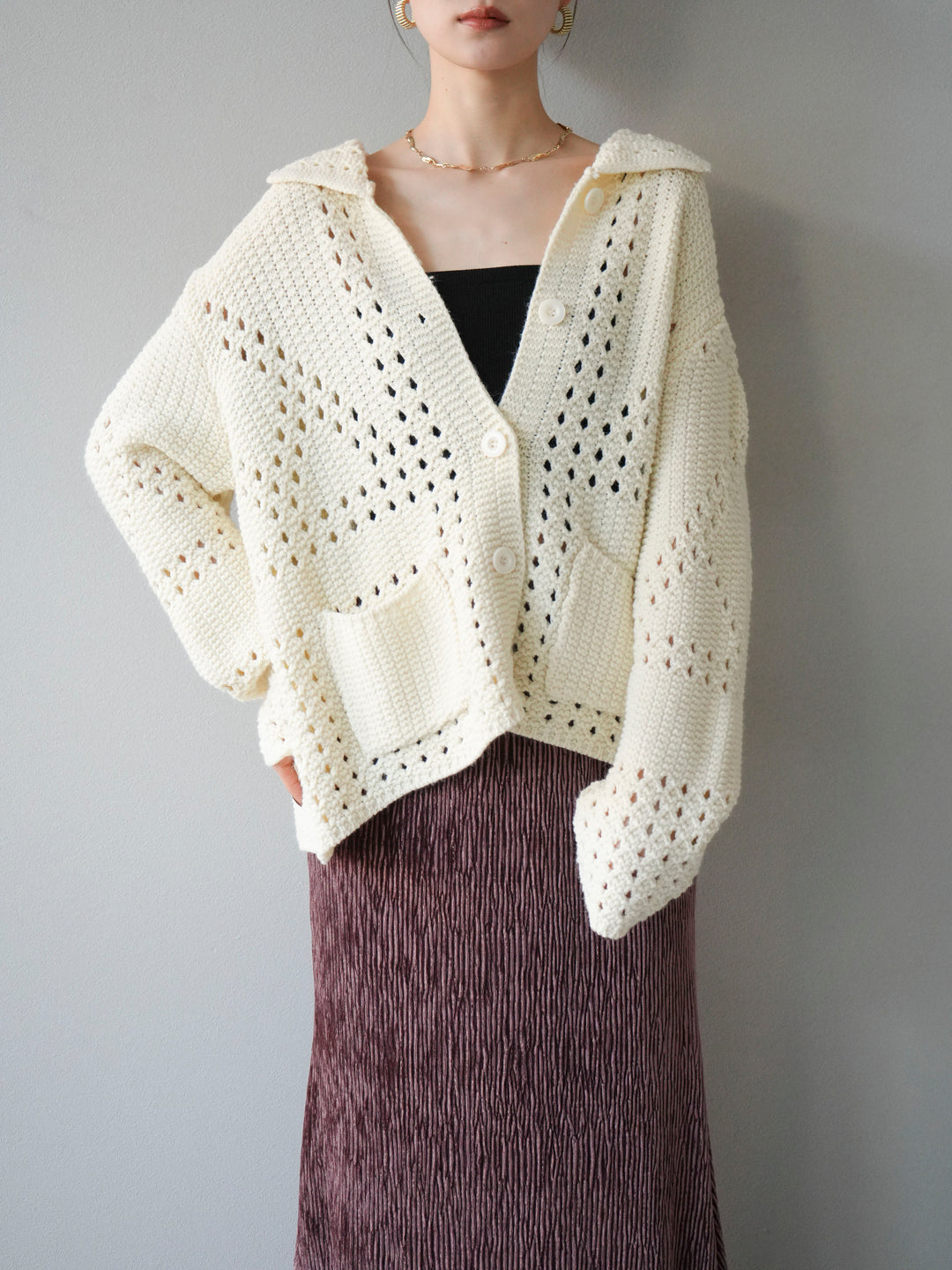 [予約]丸襟透かし編みニットカーディガン/オフ