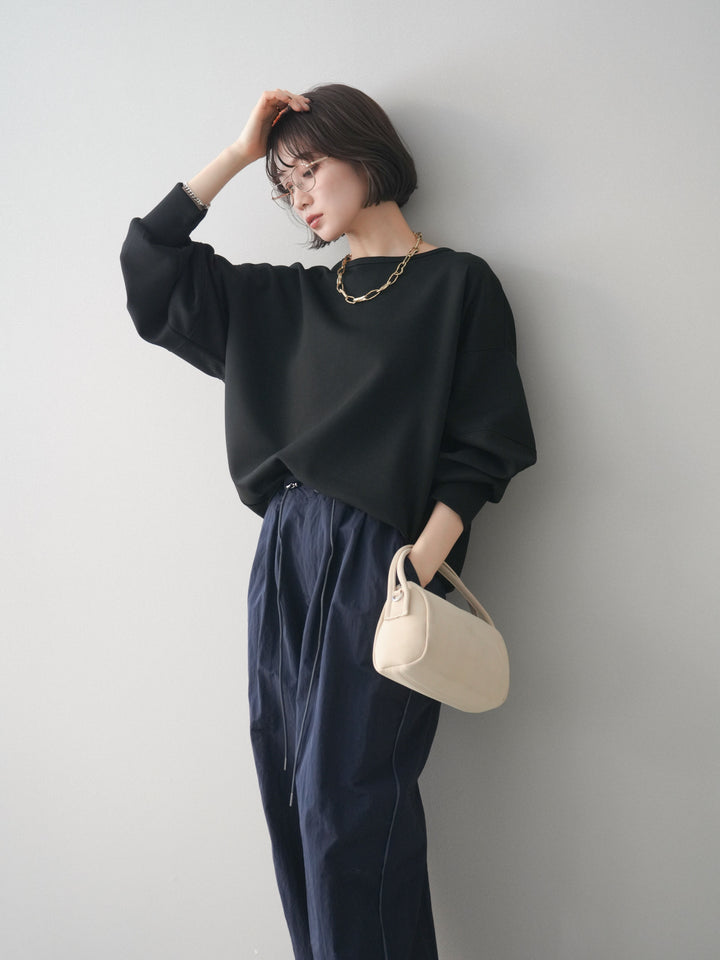 [予約]ライトポンチコクーンプルオーバー/black