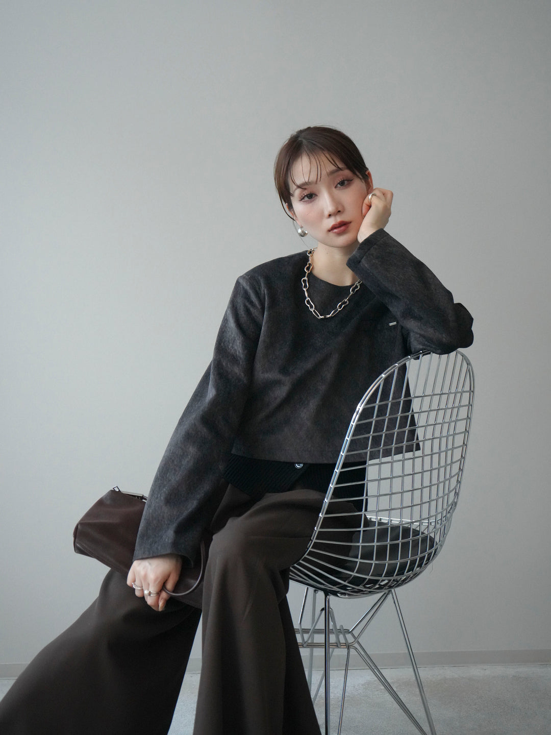 [予約]リブニットレイヤードスエードプルオーバー/charcoal