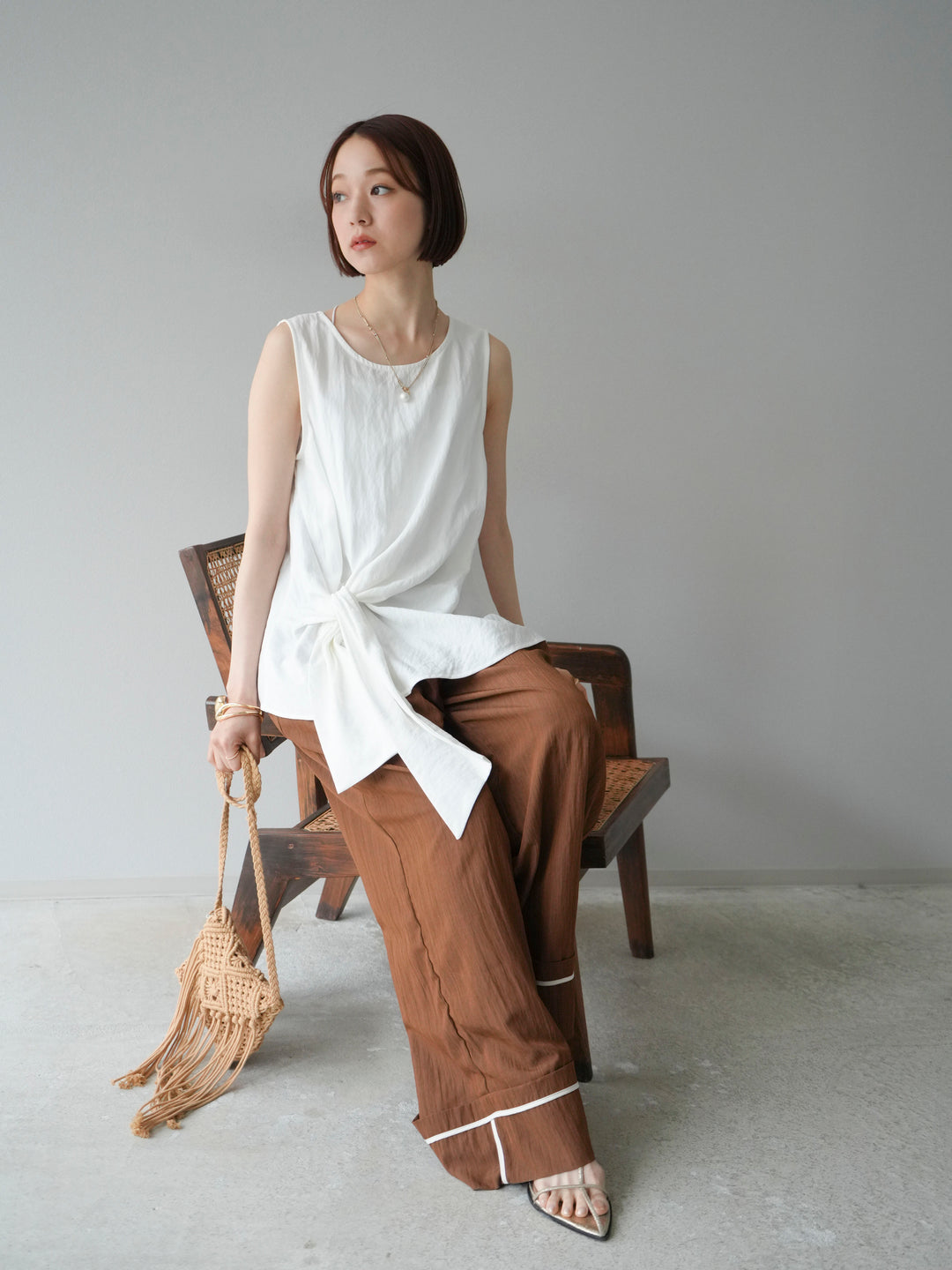 [SET] 前裹式無袖上衣+麻質下擺回型寬褲（2件組）