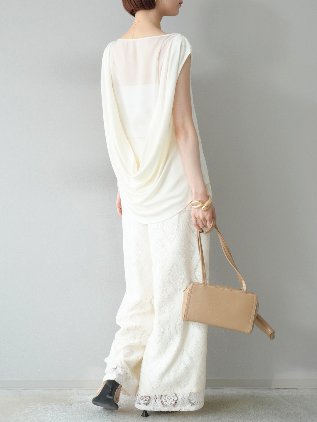 [預訂] 雙向透視多層垂墜上衣/象牙色