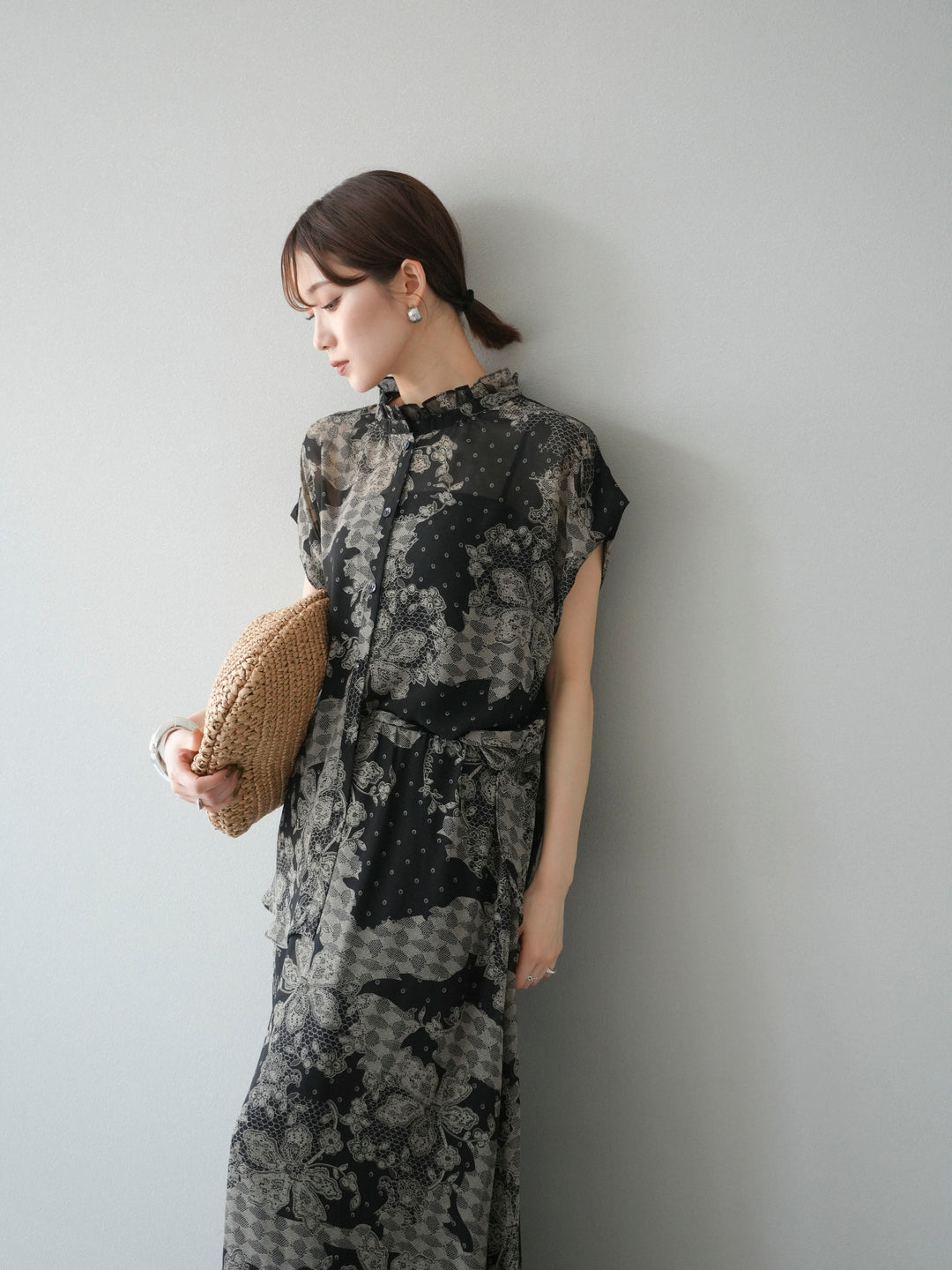 [SET] 花朵圖案法式袖襯衫 + 花朵圖案喇叭裙 (2 套)