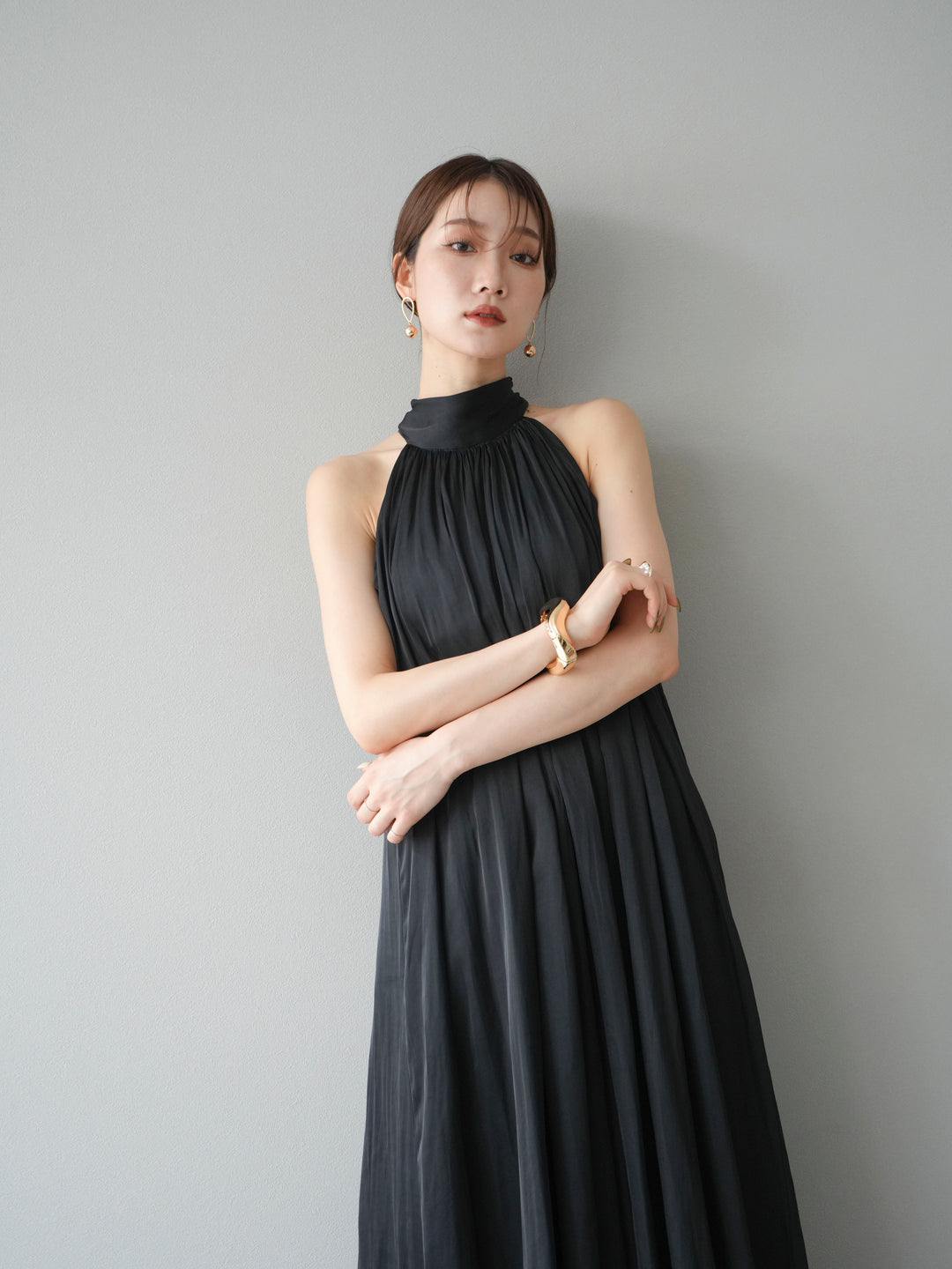[予約]シャイニーホルターワンピース/ブラック