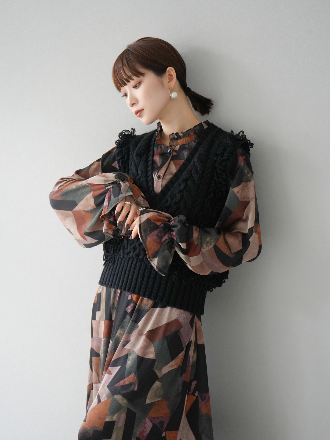 [SET]レトロプリントフリルブラウス+選べるアクセセット(2set)