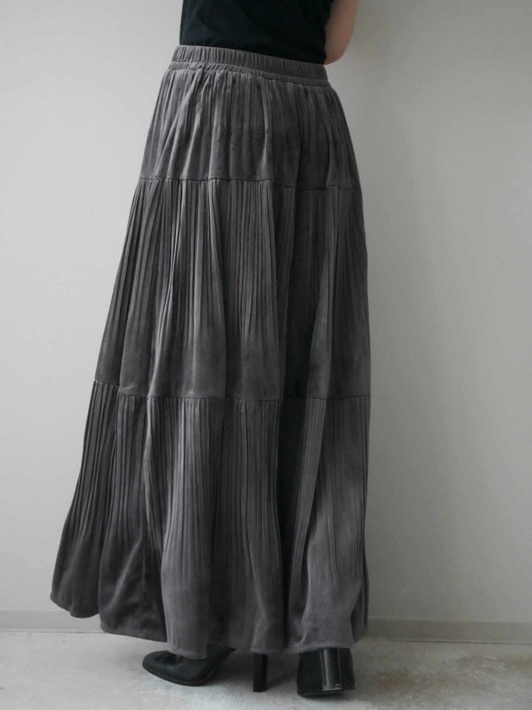 [予約]ベロアティアードワッシャースカート/charcoal