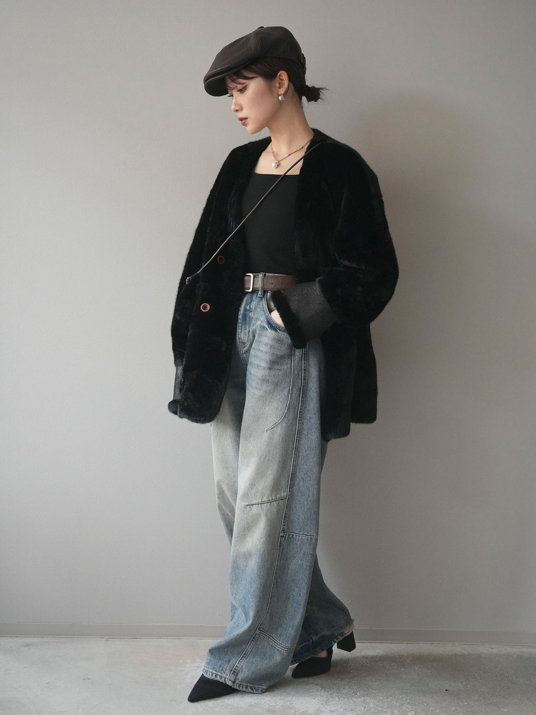 [SET]バッグ付エコファーノーカラーコート+ベルト付カーブデニムパンツ(2set)