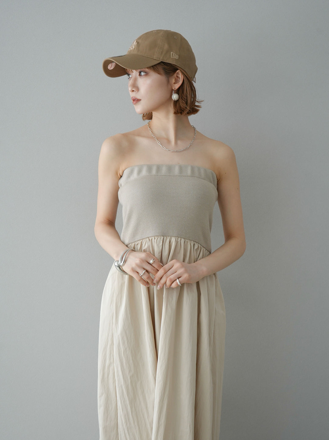 [預訂] 針織 x 塔夫綢小熊洋裝/米色