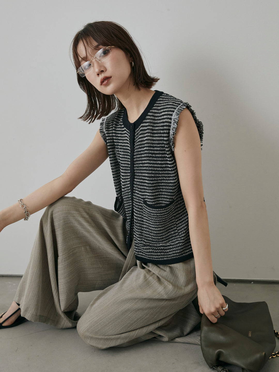 [予約]ボーダー袖フリンジニットベスト/ブラック