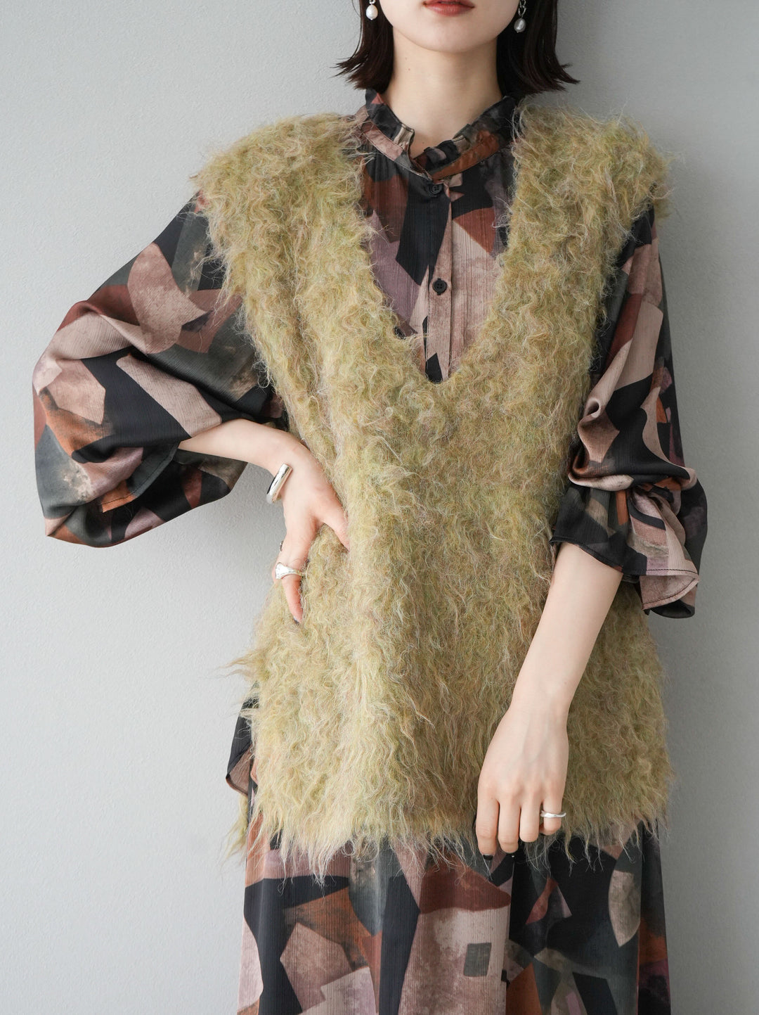 [予約]ウール混ミックスヤーンニットベスト/グリーン