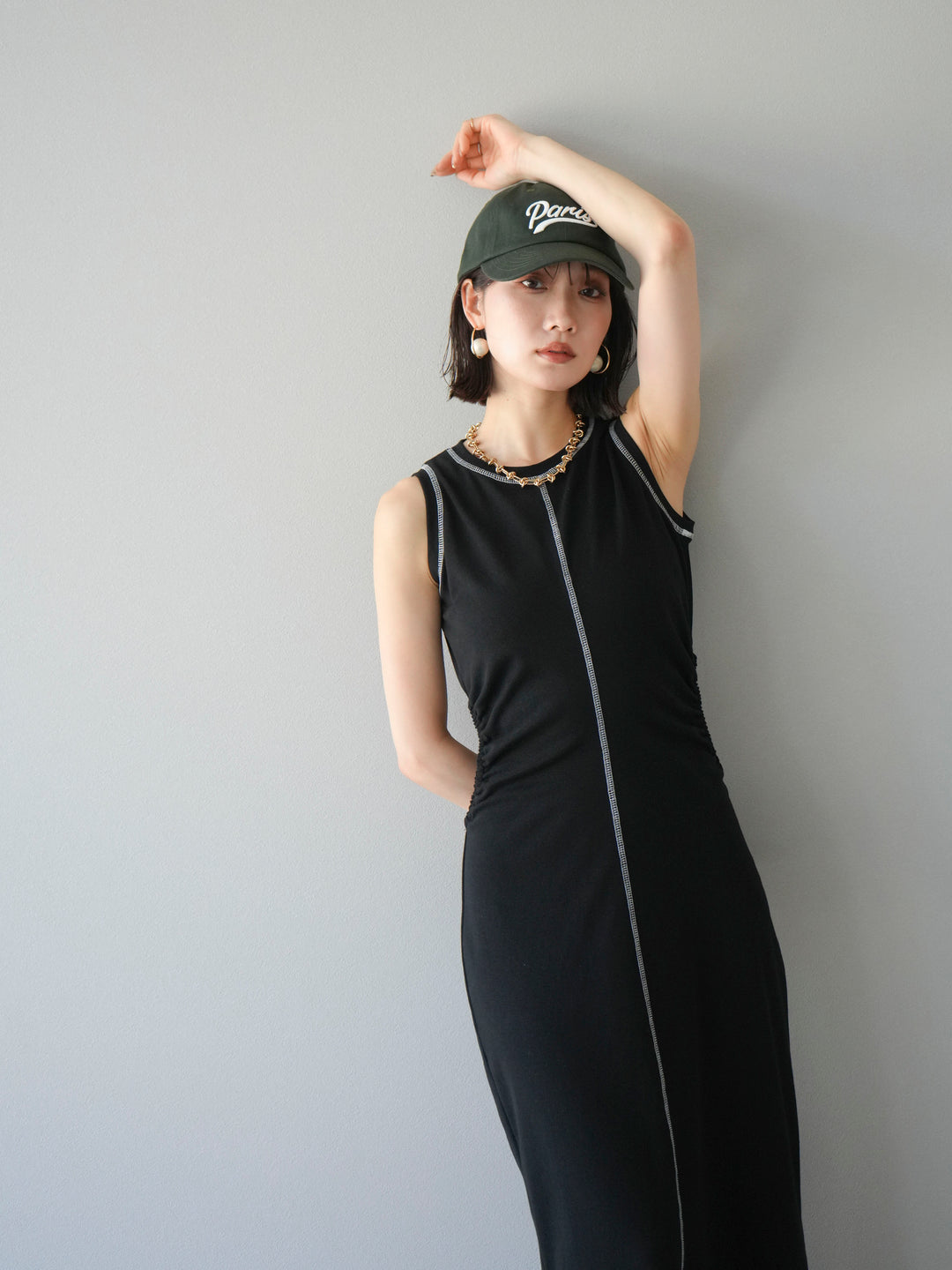 [予約]ウエストオープンステッチカットワンピース/ブラック