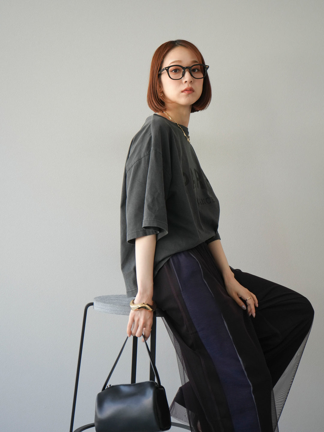 [予約]ピグメントロゴプリントTシャツ/チャコール