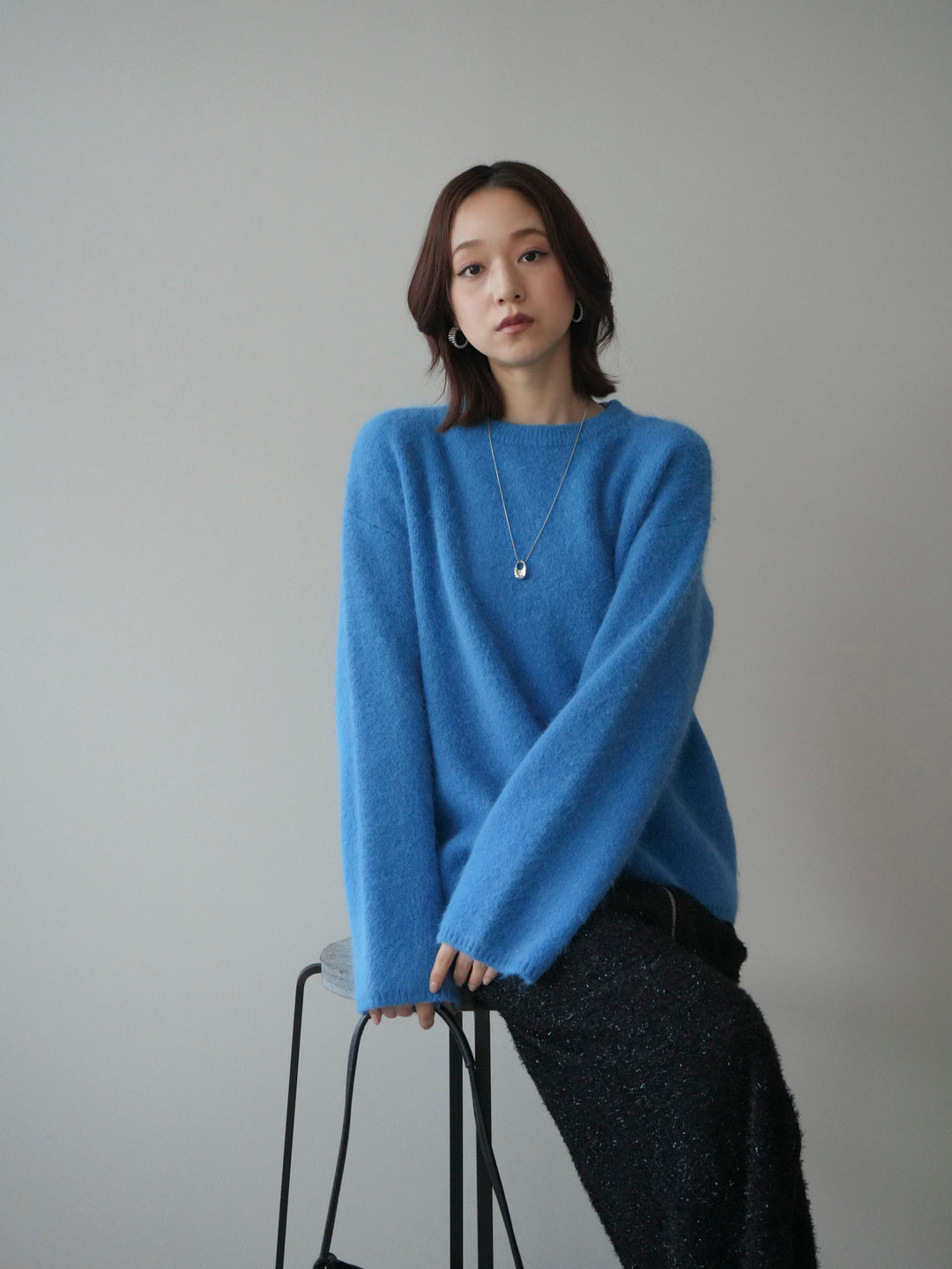 [SET]アンゴラタッチクルーネックニットプルオーバー+ラメシャギーフロントジップスカート(2set)