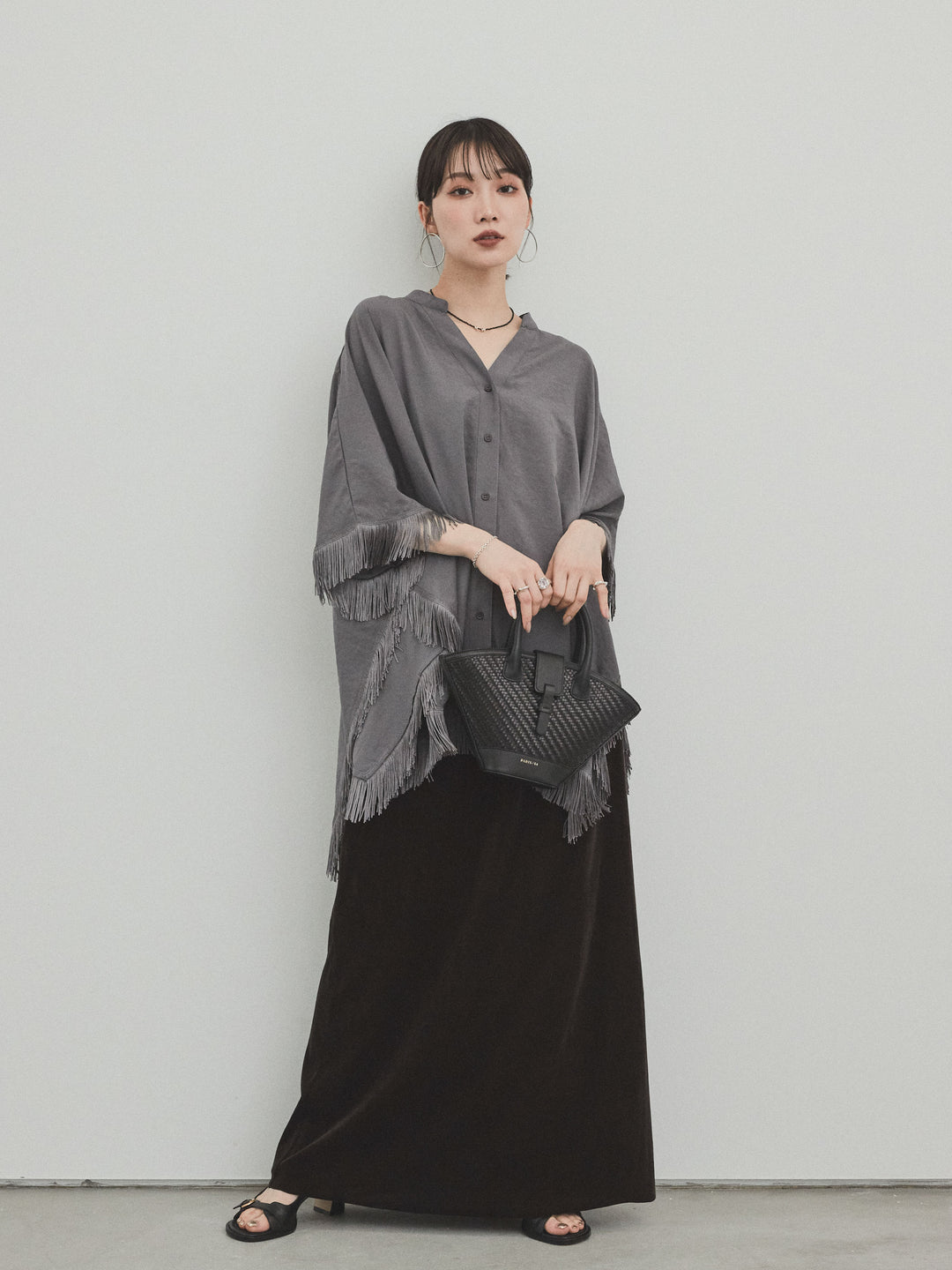 [預訂] 天鵝絨 Anarow 半身裙/炭灰色