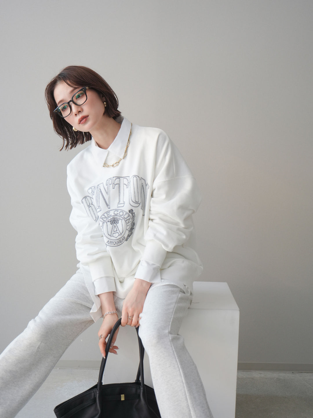 [SET]カレッジロゴ刺繍BIGスウェットプルオーバー+ボウタイ付オーバーシャツ(2set)