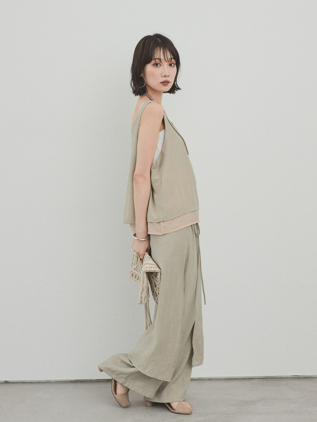 [SET] 洗衣機緞面透明層疊背心 + 洗衣機緞層疊裙褲 (2set)