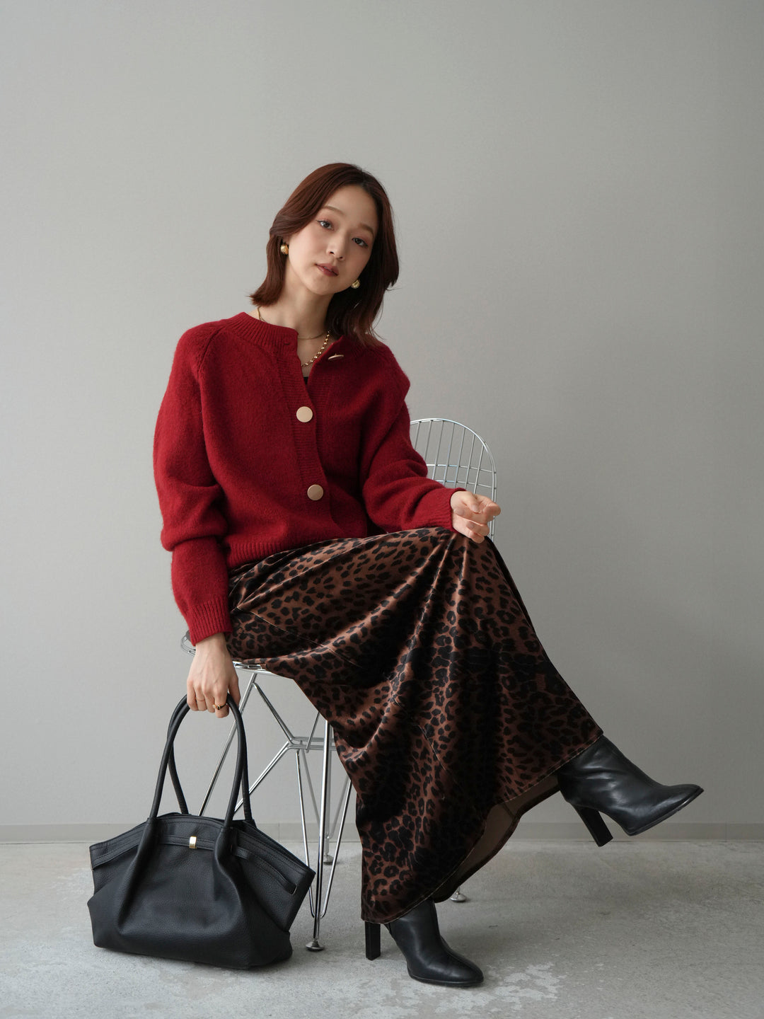 [SET]BIGボタンニットカーディガン+レオパードベロアナロースカート(2set)