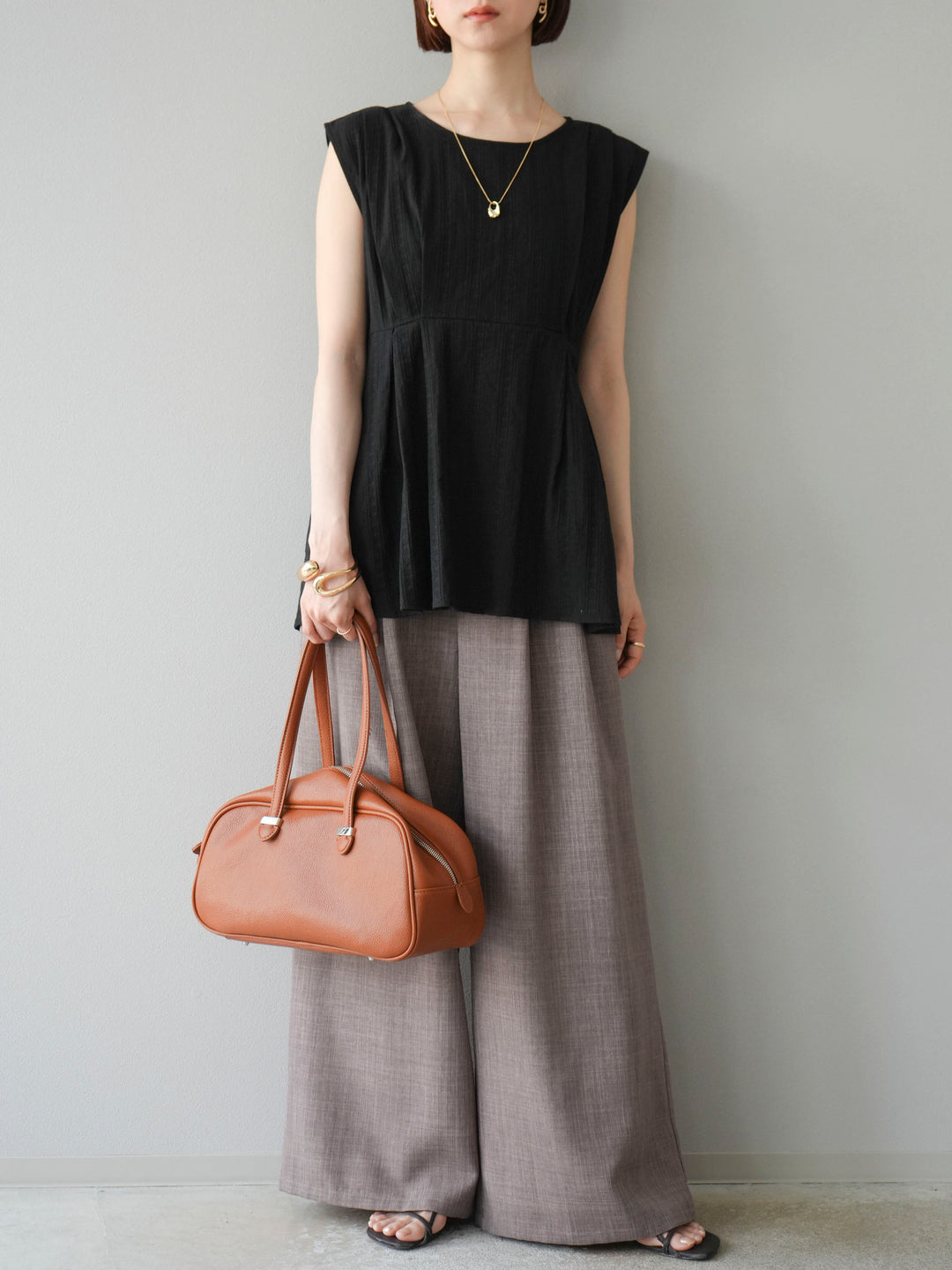 [予約]ドビーストライプタックブラウス/ブラック