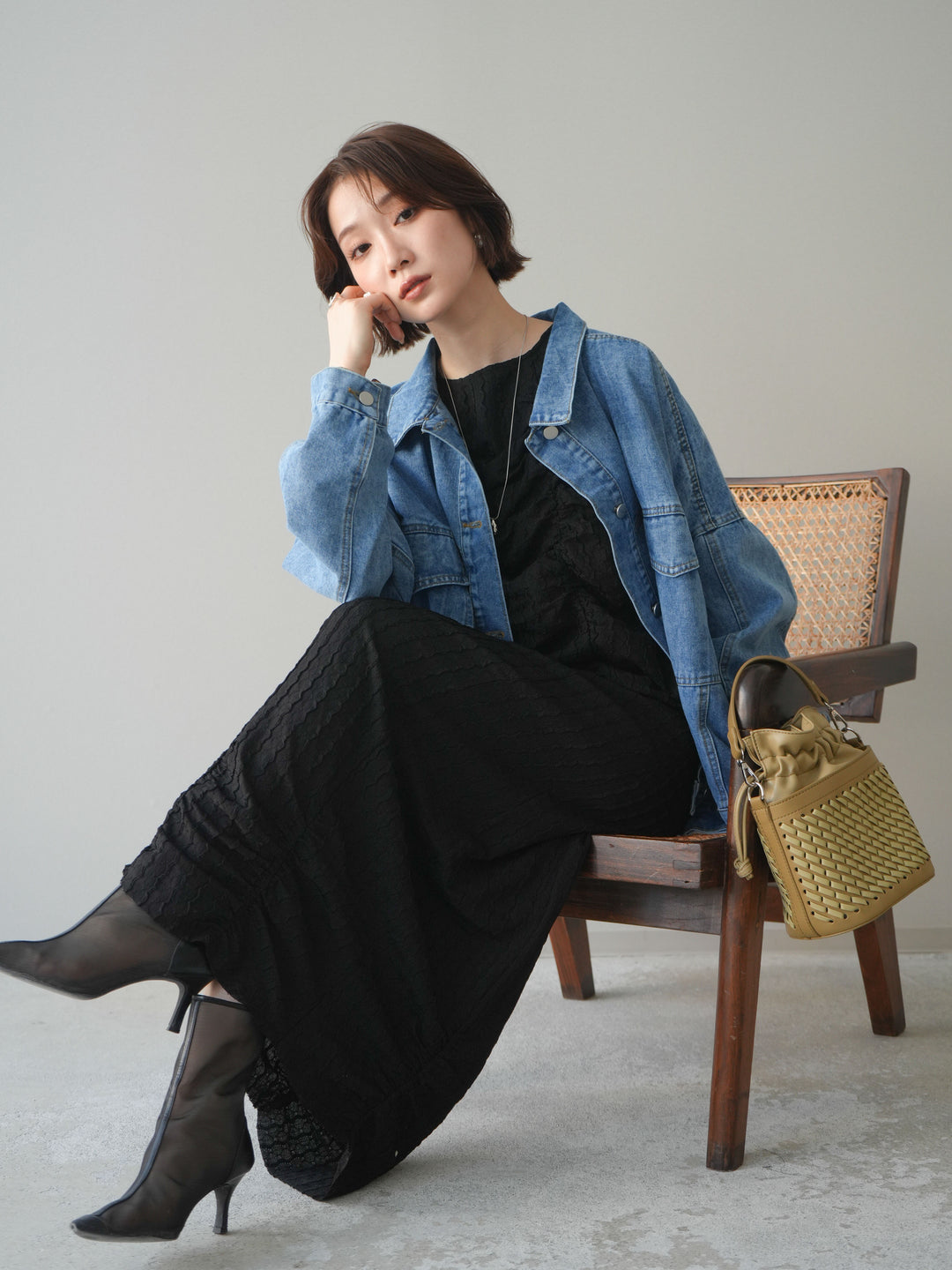 [SET]シャーリングジャガードノースリーブワンピース+ルーズシルエットデニムジャケット(2set)