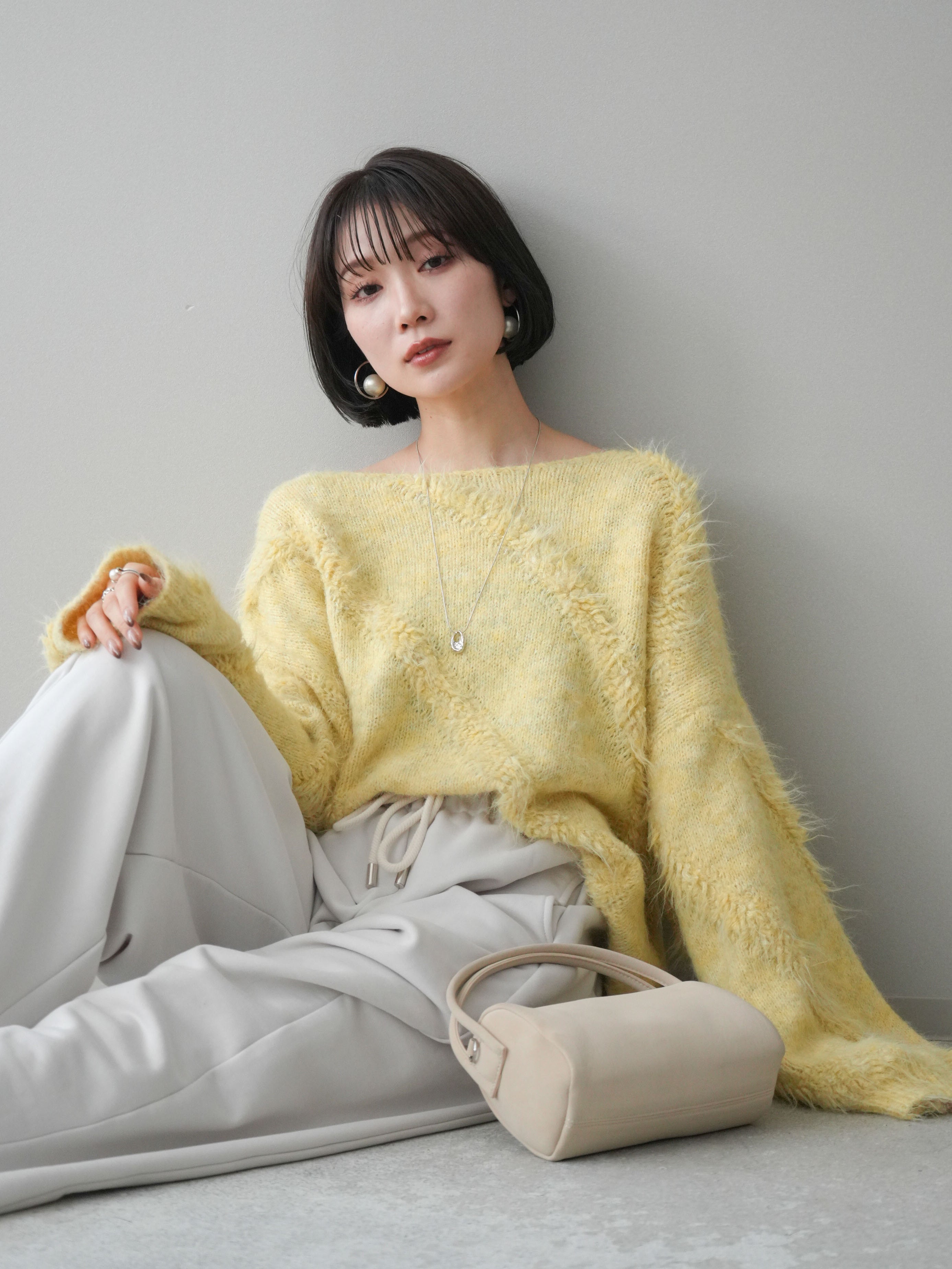 SET]シャギーデザインニットプルオーバー+裾ZIPスエットワイドパンツ