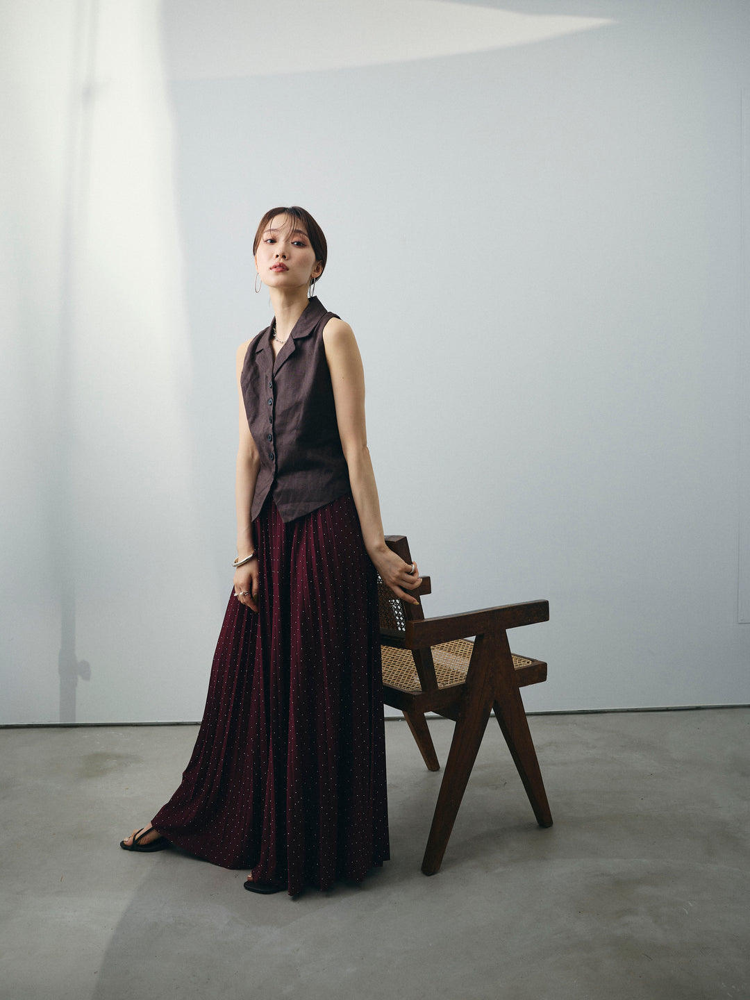 [SET]リネンライクテーラードジレ+ラインストーンプリーツスカート(2set)