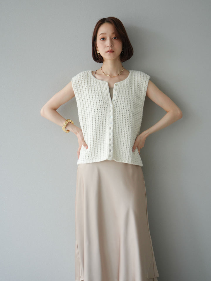 [予約]ランダムボタンニットベスト/アイボリー