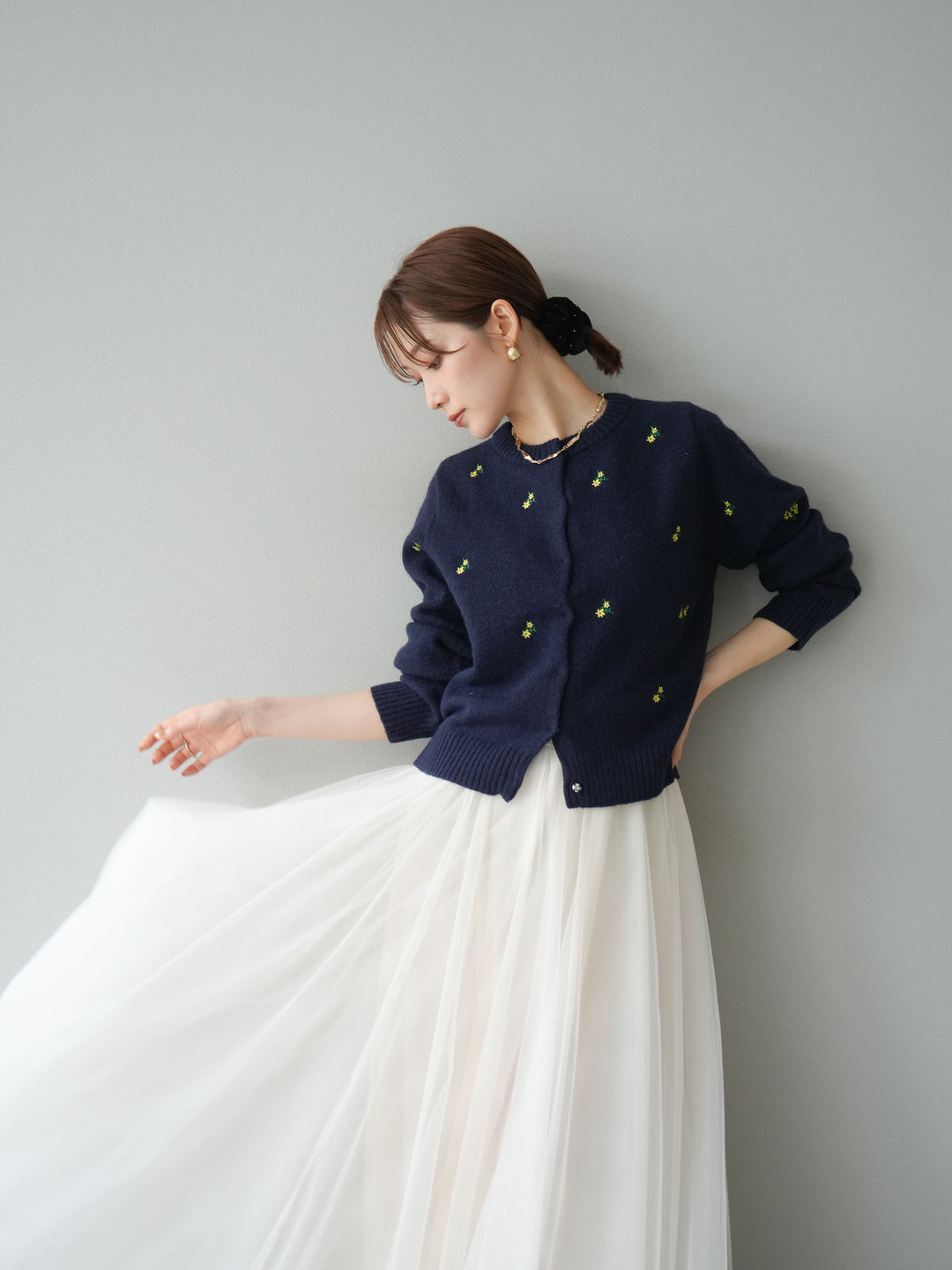 [SET]フラワー刺繍ニットカーディガン+チュールボリュームスカート(2set)