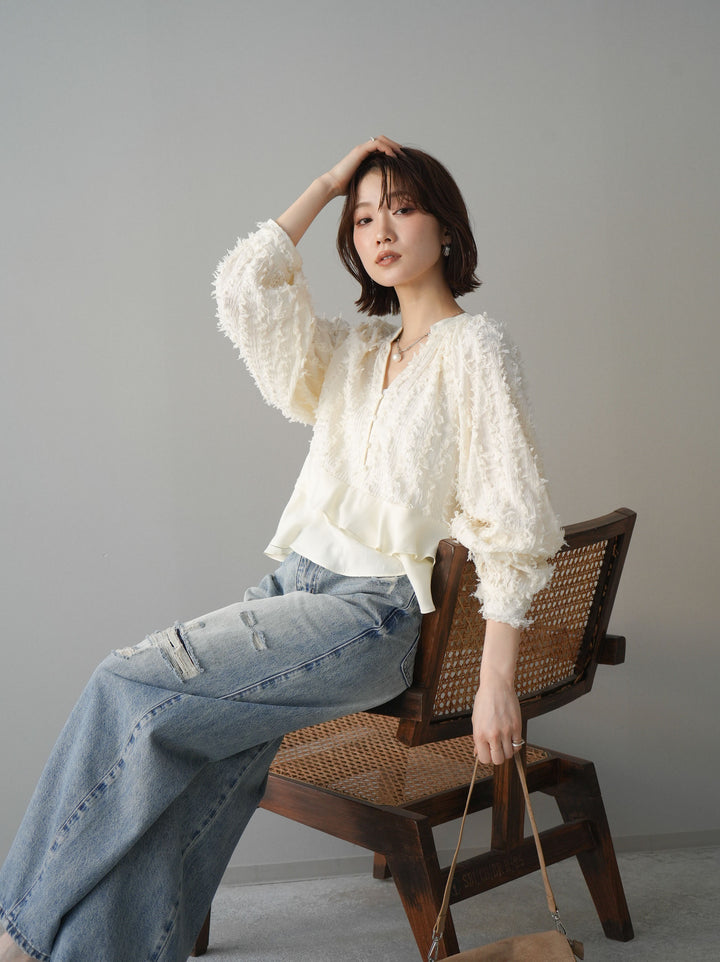 [予約]ジャガードぺプラムフリルブラウス/ivory