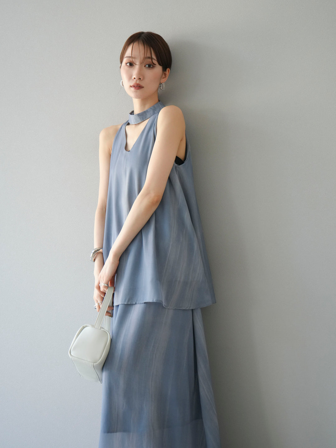 [SET] 細膩花紋V領襯衫＆喇叭裙（2套）