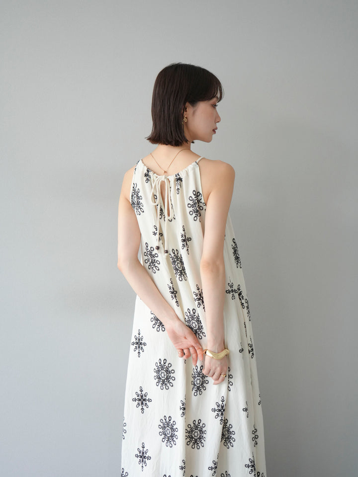【預購】民族風吊帶洋裝/象牙白