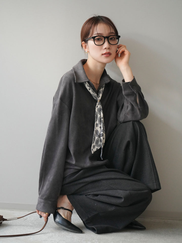 [予約]スカーフ付きスエードシャツ/charcoal