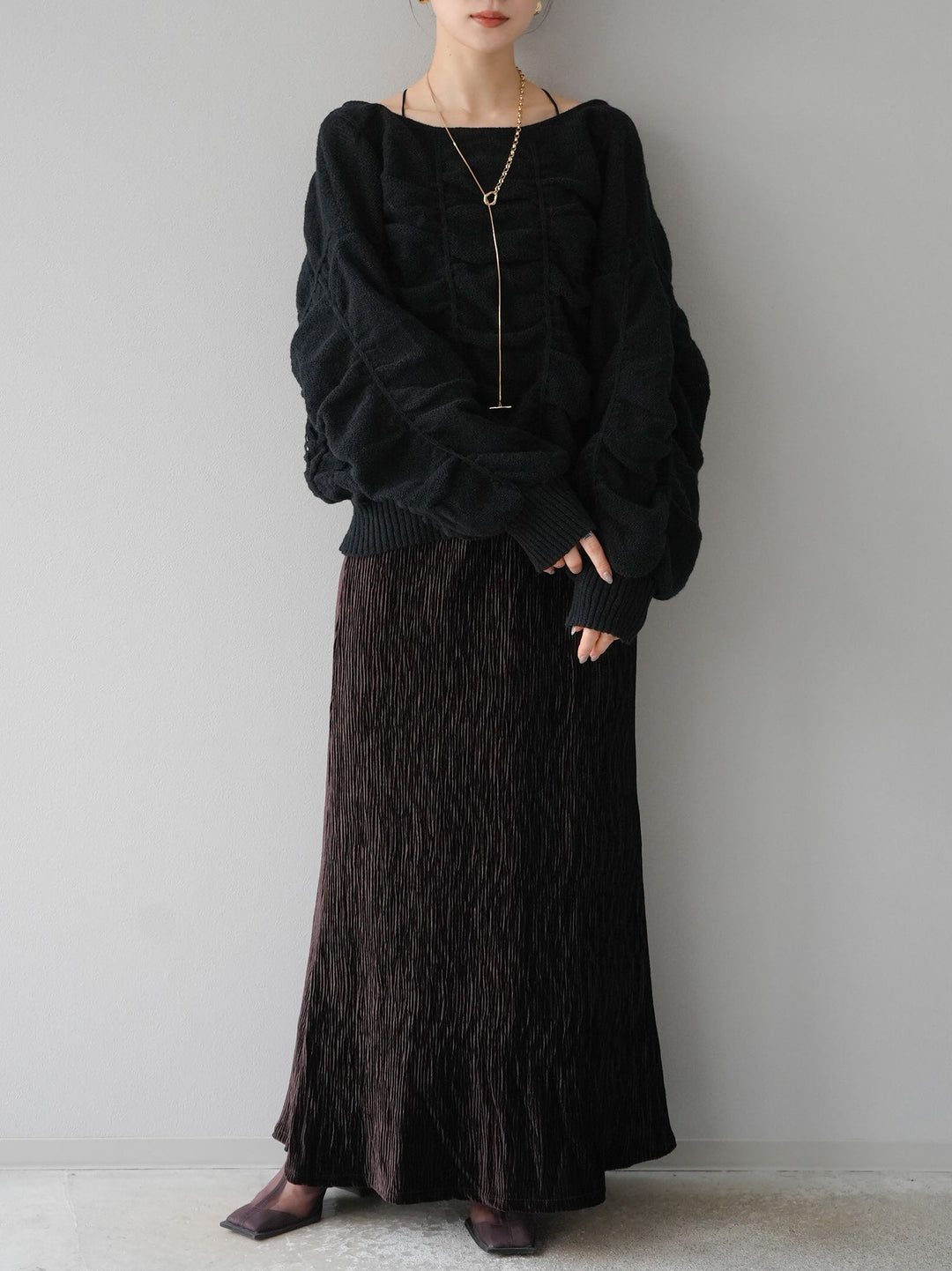 [予約]バックオープンシャーリングニットプルオーバー/ブラック