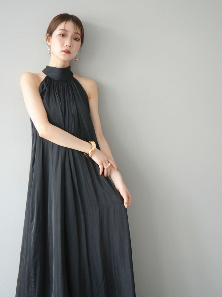 [予約]シャイニーホルターワンピース/ブラック