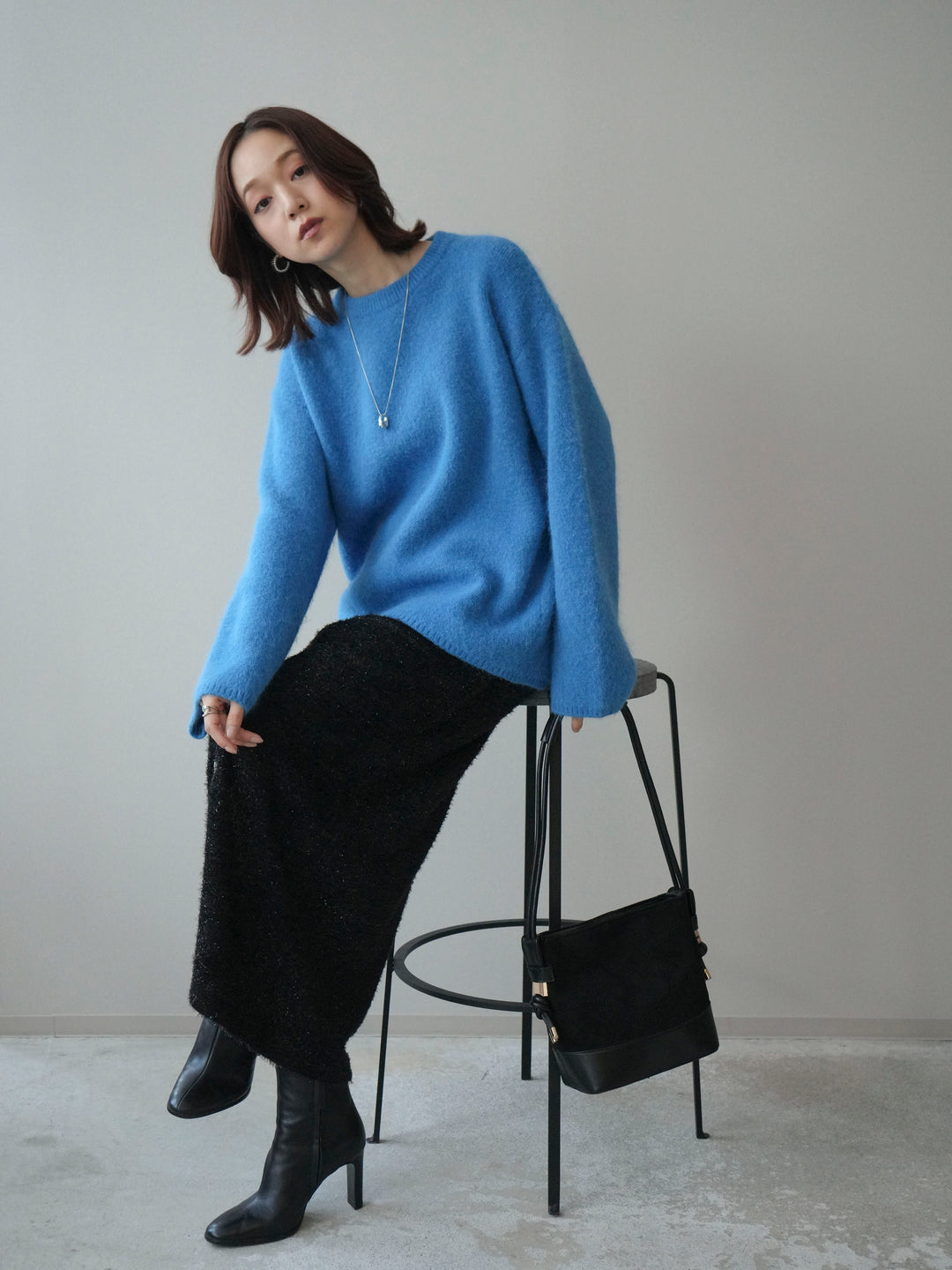 [SET]アンゴラタッチクルーネックニットプルオーバー+ラメシャギーフロントジップスカート(2set)