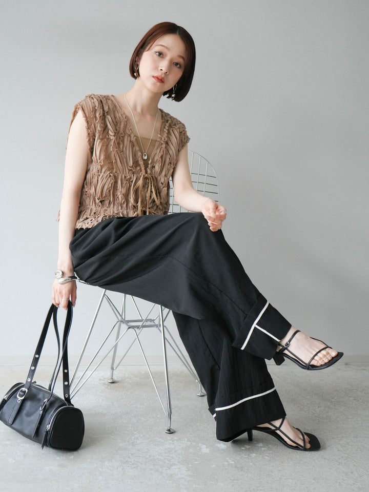 [SET] 提花蕾絲蝴蝶結上衣+麻質下擺迴力寬褲（2件套）