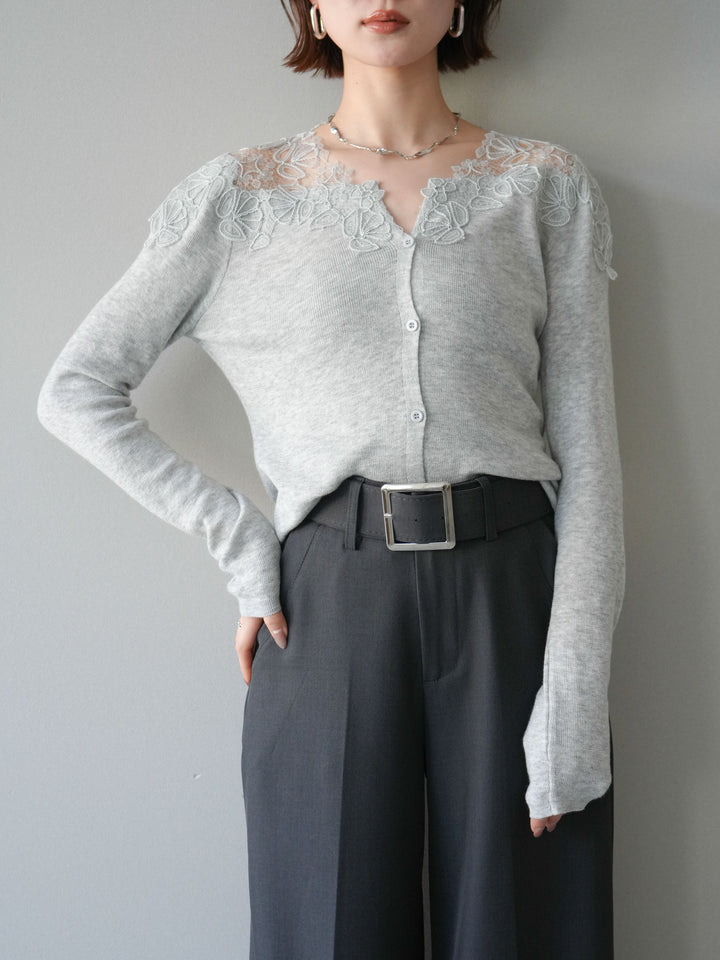 【套裝】肩部蕾絲針織開襟衫+銀色搭扣垂褶闊腿褲（兩件套）