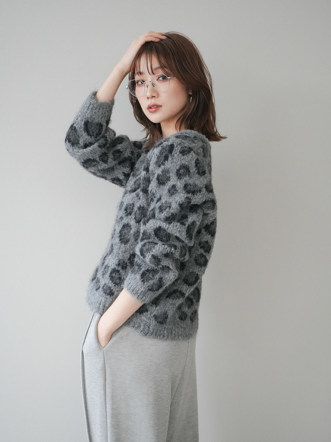 [SET]モヘアタッチレオパード柄ニットカーディガン+選べるアクセセット(2set)