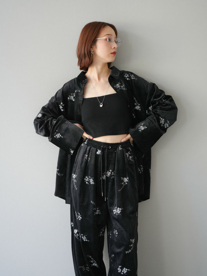 [予約]ベロアフラワーエンブロイダリーシャツ/ブラック