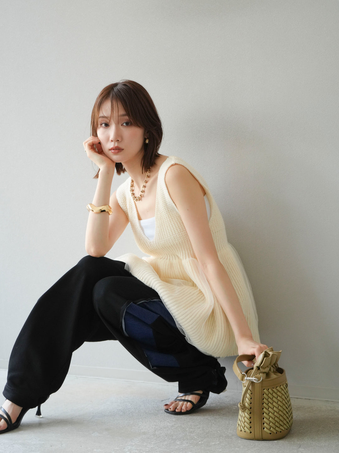 [予約]チュールレイヤードペプラムニットベスト/アイボリー